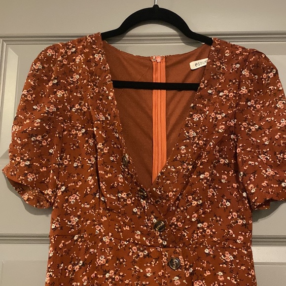 Long, burnt Orange/brick colored dress with flowers. Tortoise shell buttons. - Picture 3 of 5